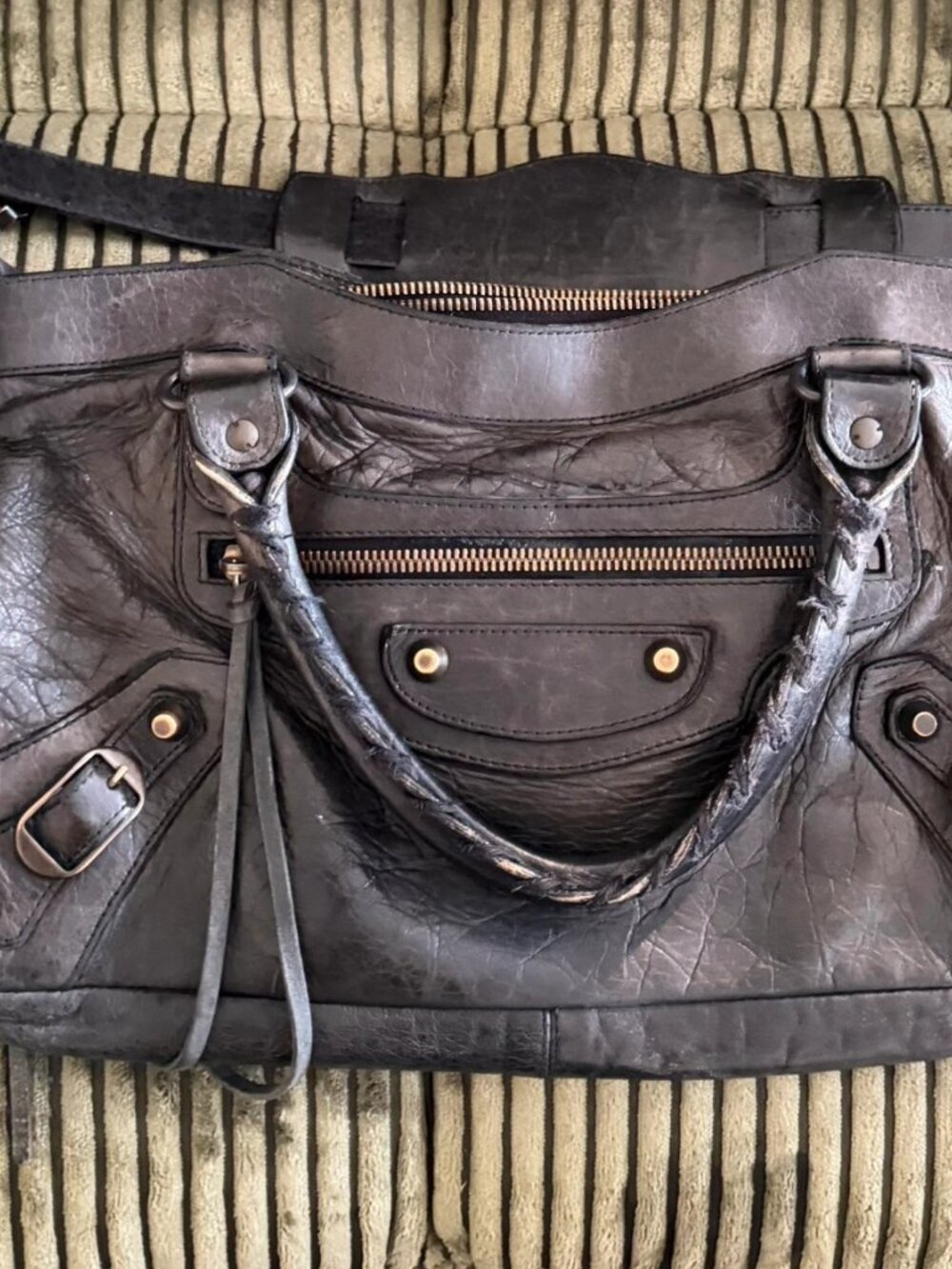 Authentic Balenciaga First Bag - Picture 7 of 13